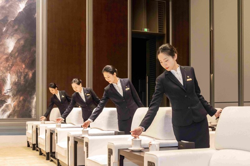 礼仪服务